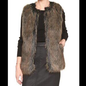 Banana Republic Faux Fur Zip Vest - NEW